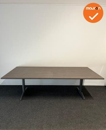 Ahrend Vergadertafel - Rechthoekig - 240x120cm - Oak Dark -, Vergader- of Presentatieruimte, Ophalen of Verzenden, Gebruikt, Tafel