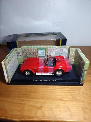 Kyosho 1:18 - Modelauto - Shelby Cobra 427 S/C, Nieuw