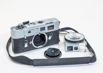 Leica M5 body plus losse Metrawatt lichtmeter (*read*)