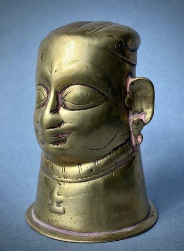 sculptuur, Mukhaliga con nga-kuala e liga con inserto
