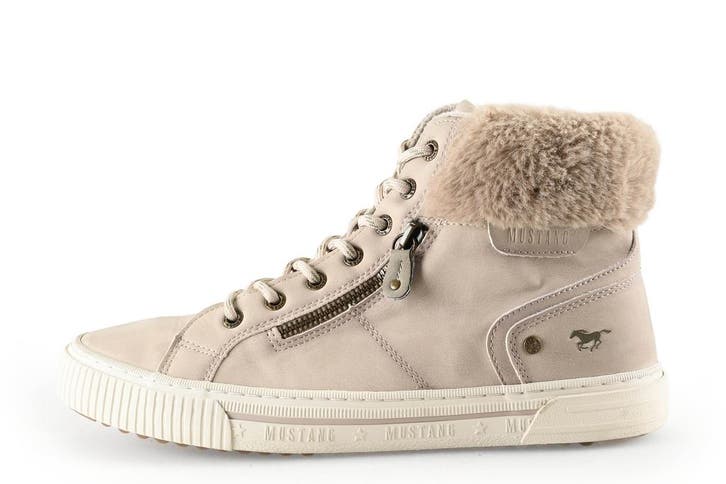 Mustang Sneakers in maat 42 Overig, Kleding | Dames, Schoenen, Overige kleuren, Zo goed als nieuw, Sneakers of Gympen, Verzenden