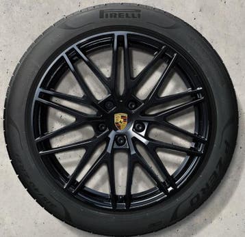 Porsche Cayenne E3 II 22inch RS Spyder Unizwart met  banden, Ophalen, Gebruikt, Banden en Velgen, Personenwagen