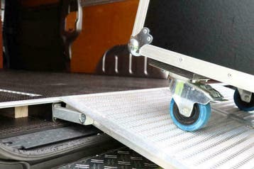 Oprijplaten onder de laadvloer vanaf €1560,-, Ophalen of Verzenden, Nieuw, Volkswagen