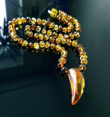 Amber Vintage barnsteen hangerketting, hanger/amulet, tand,