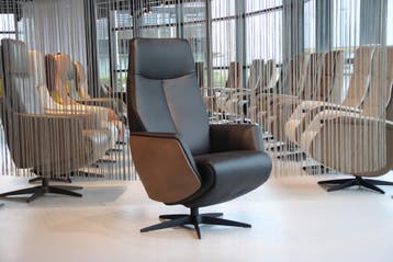 De Toekomst relaxfauteuil Twice TW-273N Leer 3 motoren+accu, Huis en Inrichting, Ophalen of Verzenden, Nieuw, Leer, Design, modern