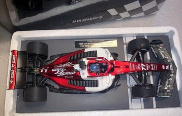 Minichamps 1:18 - Modelauto - ALFA ROMEO F1 TEAM ORLEN C42, Nieuw