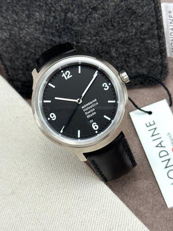 Mondaine - Helvetica No1 Bold Date - Zonder minimumprijs -, Nieuw