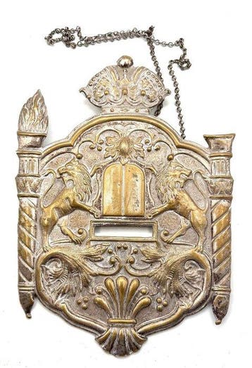 Judaica - Verzilverd - 1850-1900 - Torah-rol borstplaat - 32