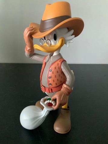 Oom Dagobert /Scrooge met een zak met juwelen. - 1 Figurine, Verzamelen, Nieuw