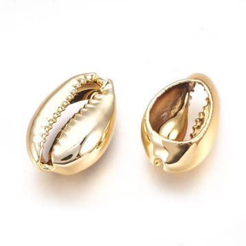 2 x Schelp kralen Kauri goud kleur c.a. 10~12mm x 15~20mm..., Ophalen of Verzenden, Nieuw, Kraal