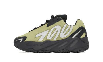 Yeezy Boost 700 MNVN Resin (Kids), Nieuw