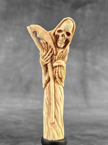 Snijwerk, NO RESERVE PRICE - Stunning grim reaper carving