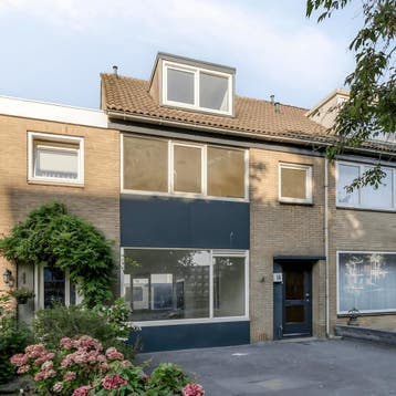 Huis in Zaandam gevonden voor €2250,- pm, Huizen en Kamers, Huizen te koop, Zaandam