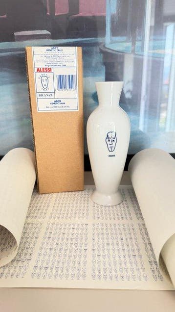 Alessi - Andrea Branzi - Vaas - AB09 Genetische Verhalen