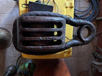 Maritieme objecten - hard hout- oude drie-weg katrol