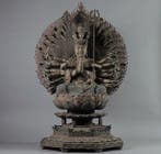 Sculpture of Thousand-Armed Kwan Yin () - Beeld Hout
