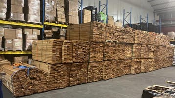 Diverse teak houten balken en planken voor spotprijzen!!!, Ophalen, Nieuw, 180 tot 250 cm, Palen
