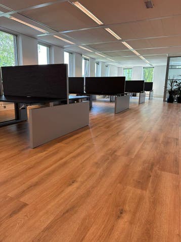 Duo Bureau Van Gispen - Nieuwe Bureaubladen - Incl Levering, Huis en Inrichting, Verzenden, In hoogte verstelbaar, Zo goed als nieuw