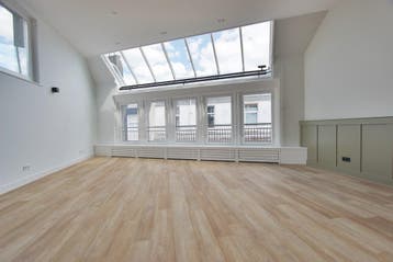 Te huur: Appartement Nieuwezijds Voorburgwal in Amsterdam, Noord-Holland, Appartement, Amsterdam