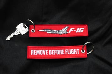 Remove Before Flight sleutelhangers baggage tag, Verzamelen, Ophalen of Verzenden, Nieuw