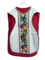 Traditionele pre-Vaticaan II Romeinse chasuble met