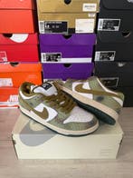 Nike SB - Dunk Low SB - Sneakers - Maat: EU 42.5 - Nieuw met, Nieuw