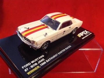 Apex Replicas 1:43 - Model raceauto - Ford Mustang winner, Nieuw