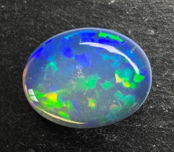 Opaal Cabochon- 1.68 g
