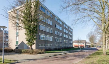 Te Huur 4 Kamer Appartement J.J. van Deinselaan In Enschede, Huizen en Kamers, Direct bij eigenaar, Overijssel, Enschede, Appartement