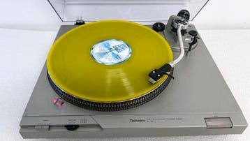 Technics - SL-D2 semi-automatic direct drive Platenspeler, Nieuw