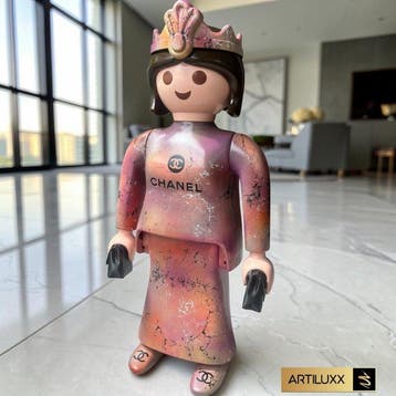 Artiluxx - XXL playmobil Chanel • The Queen