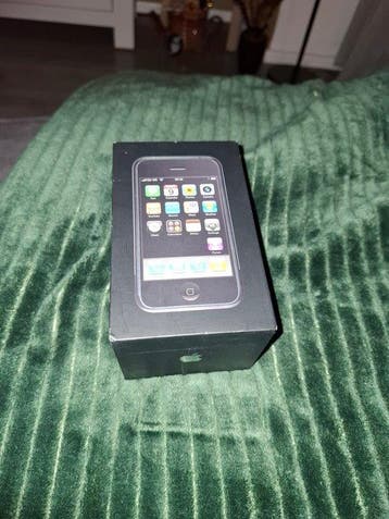Apple iPhone 1st generation - Mobiele telefoon (1) - In, Nieuw