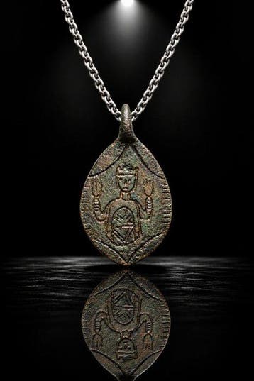 Byzantijnse / Kruisvaardersperiode, Brons “The Sacred Orans”