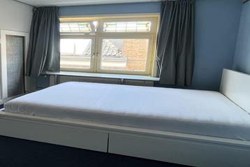 Kamer Lange Bisschopstraat in Deventer, 20 tot 35 m², Deventer