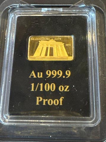 Fiji. 5 Dollars 2021 Brandenburger Tor., 1/100 Oz (.999)