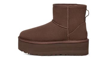 UGG Classic Mini Platform Burnt Cedar (W), Nieuw