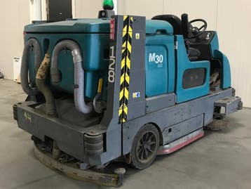 Tennant M30 veegschrobmachine, Ophalen of Verzenden