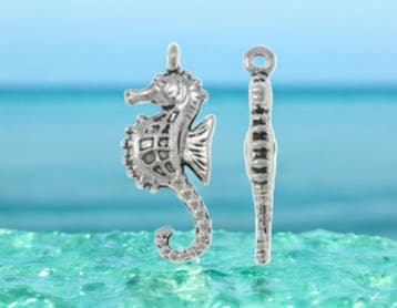 2 x Metalen bedel van een zeepaardje, antiek zilverkleur,..., Ophalen of Verzenden, Nieuw, Bedel