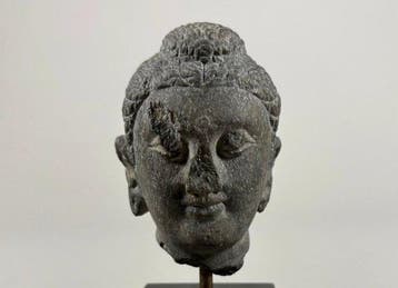 Indo-Griekse koninkrijken, Ier – IIe Steen, Schist