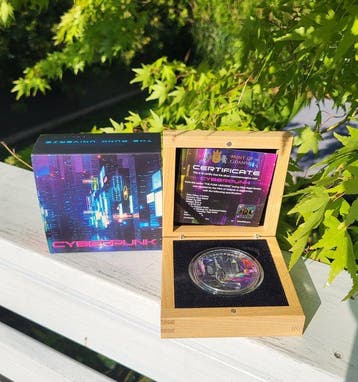 Niue. 5 Dollars 2021 Cyberpunk Silver Coin - Antique Finish,