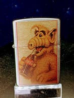 Zippo - Coca Cola Alf - Zonder minimumprijs - Zakaansteker -, Verzamelen, Rookartikelen, Aanstekers en Luciferdoosjes, Nieuw