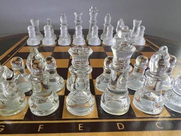 Schaakspel - glas & hout