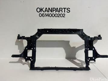 Kia e-Soul III voorfront 64101-J2000, Ophalen, Gebruikt, Voor, Kia