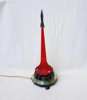 Yuzhmash USSR Nachtlamp Space Era tot het 25e congres van