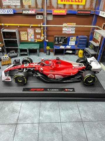 Bburago 1:18 - Modelauto - Ferrari SF23 GP Las Vegas GP USA, Nieuw