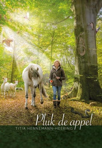 Pluk de appel - Titia Hennemann-Heering 9789089548634, Verzenden, Gelezen, Titia Hennemann-Heering