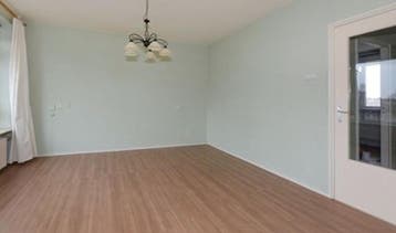 Te Huur 4 Kamer Appartement Wezelrade In Den Haag, Huizen en Kamers, Den Haag, Den Haag, Direct bij eigenaar, Appartement