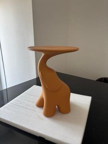 Qeeboo - Tafel - Polycarbonaat - Pako Terracotta, Antiek en Kunst