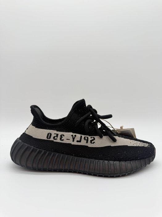 Yeezy X Adidas - Yeezy Boost 350 V2 Core Black White -, Kleding | Heren, Schoenen