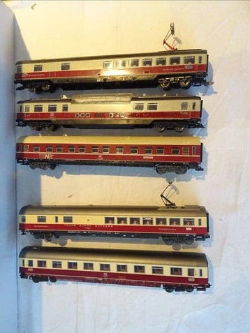 Roco, Fleischmann H0 - Treinstel (5) - 4 x TEE Wagen en 1 x, Nieuw